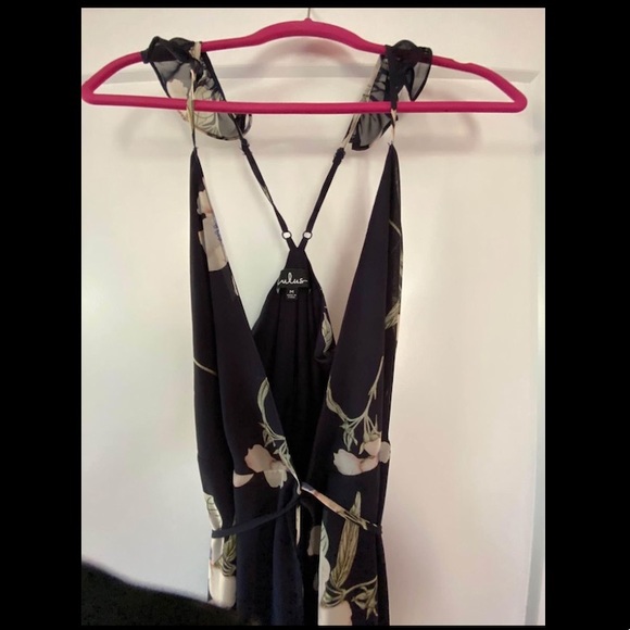 Lulu’s Navy Floral Wrap Dress size M - Picture 4 of 5